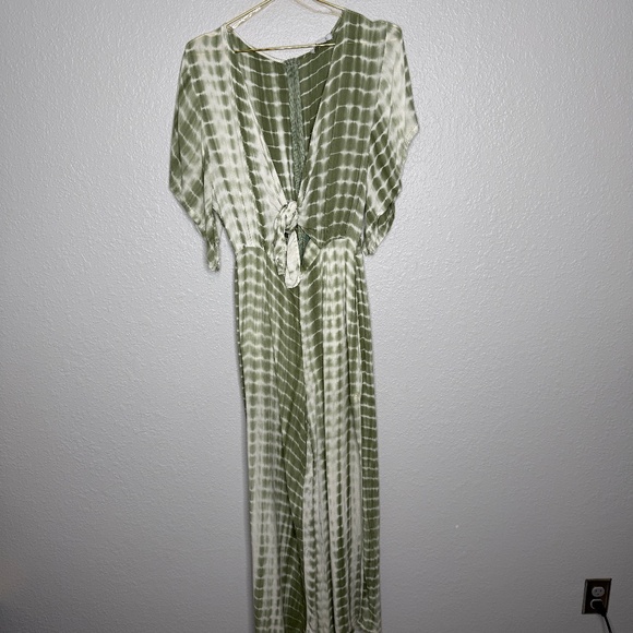 Pre-Owned Women FAVLUX  green tie front jumpsuit  tie dye pattern Large -cp - Picture 1 of 11